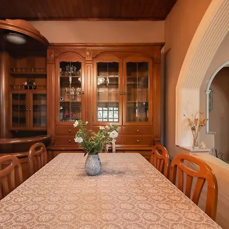 Ferienhaus In The Valley Kouramaditika